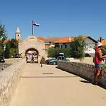 Stunning In Zukve *
