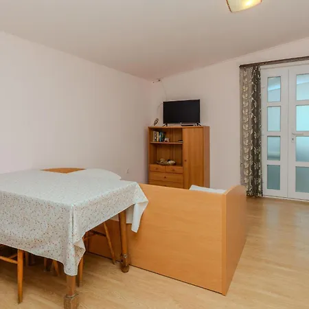 Gorgeous In Zukve Appartamento Vrsi