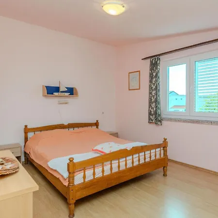 Appartamento Gorgeous In Zukve *